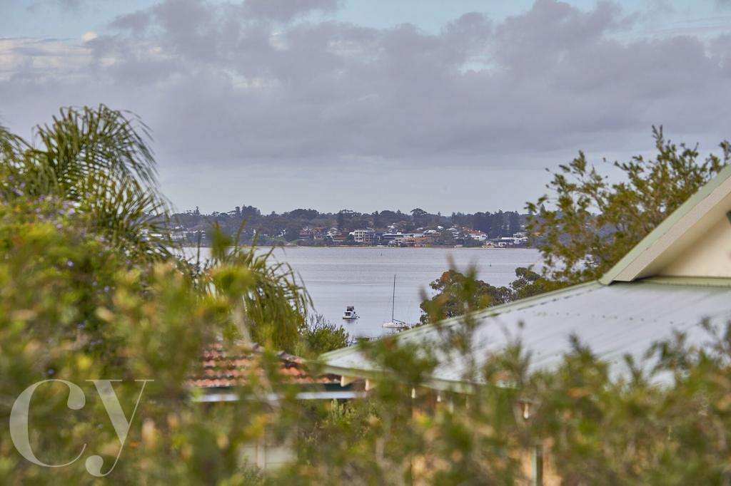 2/126 Petra St, Bicton, WA 6157