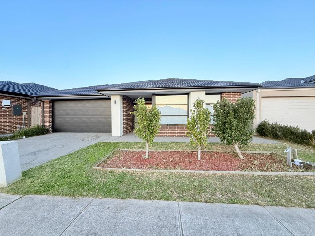 41 Khan Bvd, Clyde North, VIC 3978