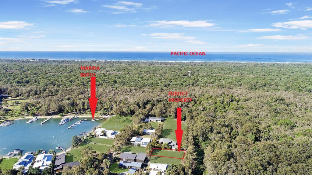 52 DOEBLIEN DR, SOUTH STRADBROKE, QLD 4216