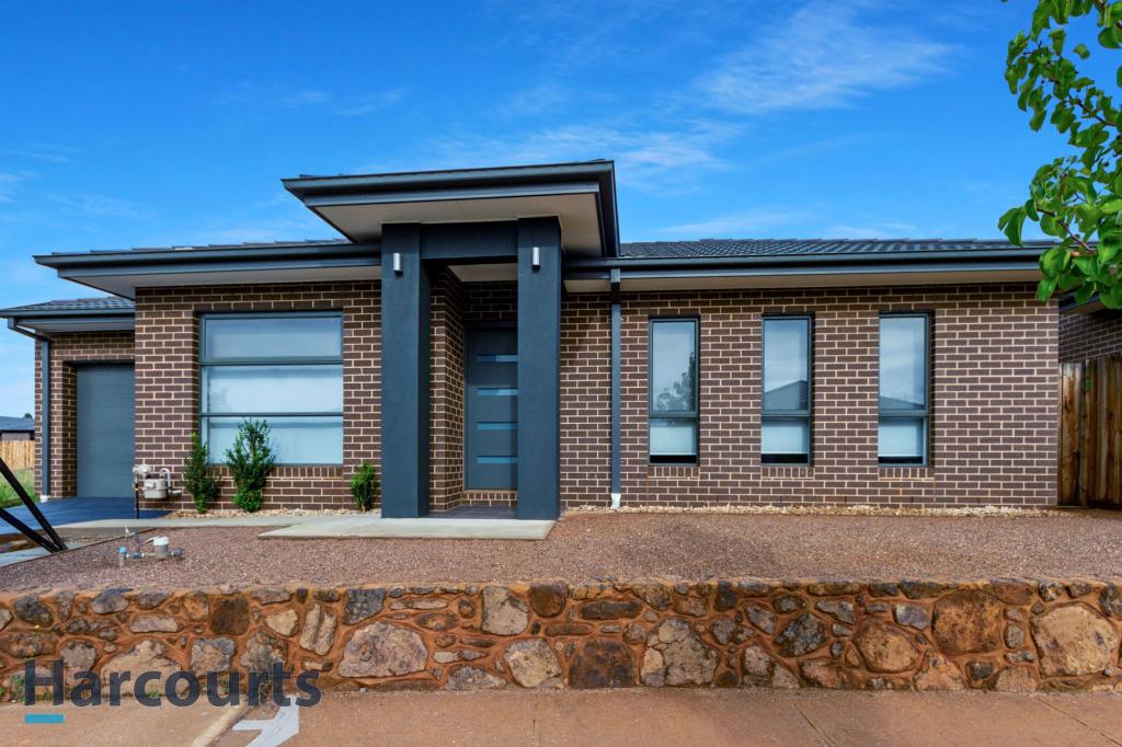 23 Harper St, Melton South, VIC 3338