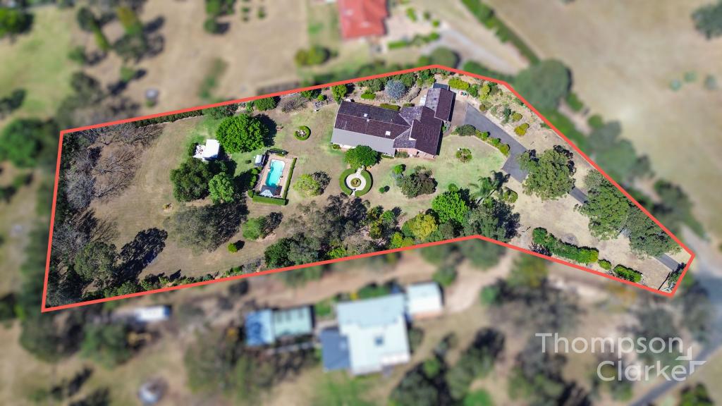 14 Malia Cres, Windella, NSW 2320