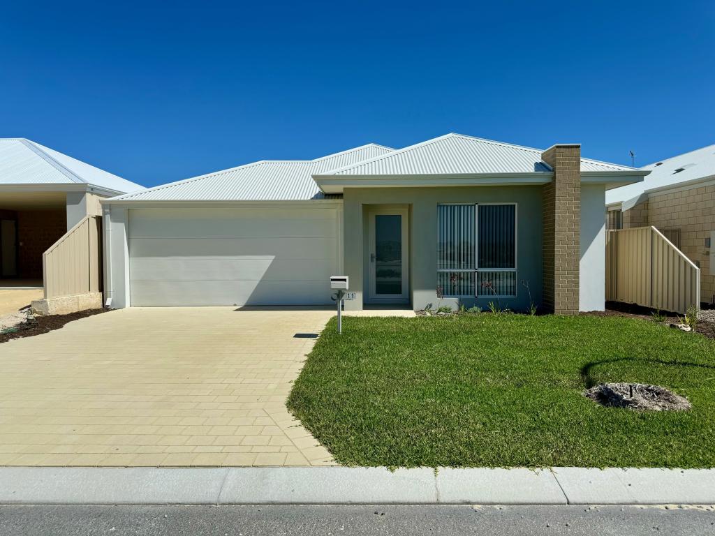 11 Volunteer St, Two Rocks, WA 6037