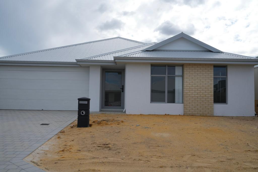 12 Sultans St, Eglinton, WA 6034
