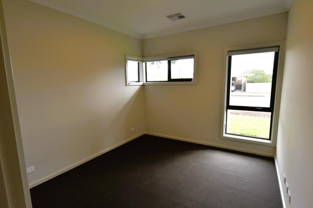 52 Gordon St, Aldinga Beach, SA 5173