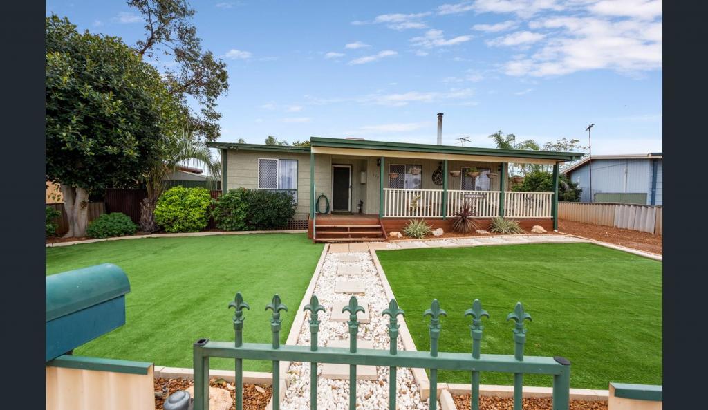 112 Sylvester St, Coolgardie, WA 6429