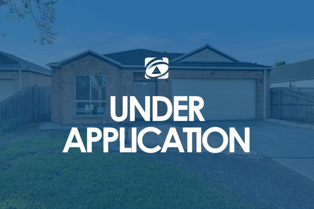 23 Baynton Cres, Lynbrook, VIC 3975
