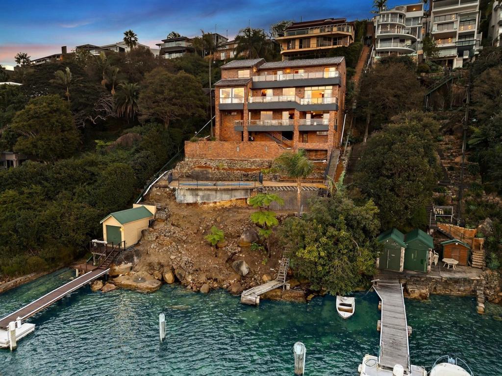 9A SEAFORTH CRES, SEAFORTH, NSW 2092