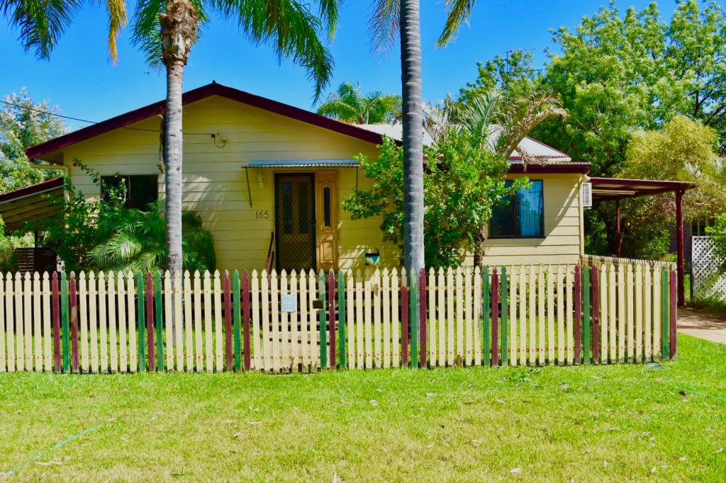 165 Edward St, Charleville, QLD 4470