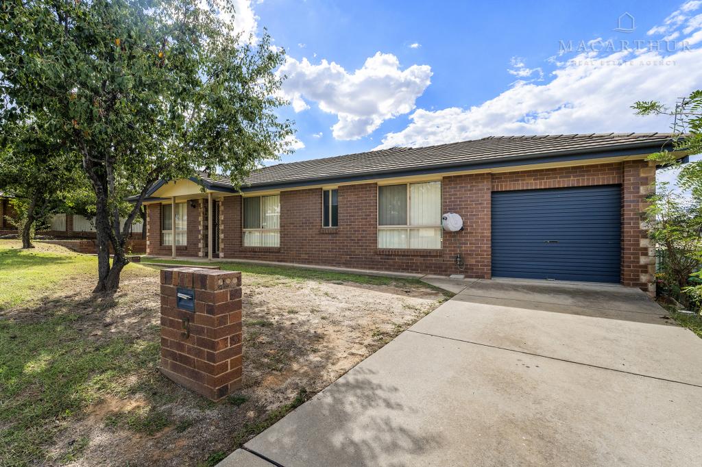 5 Mckeown St, Estella, NSW 2650