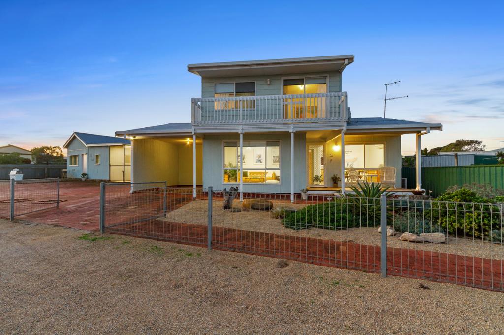 2-4 The Crescent, Ardrossan, SA 5571