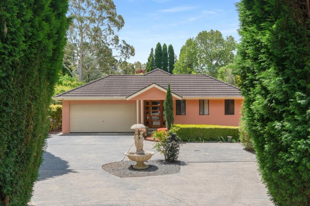 24 Charlotte St, Burradoo, NSW 2576