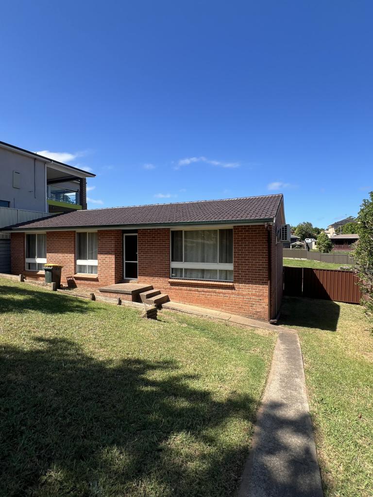 11 Lerwick Pl, St Andrews, NSW 2566