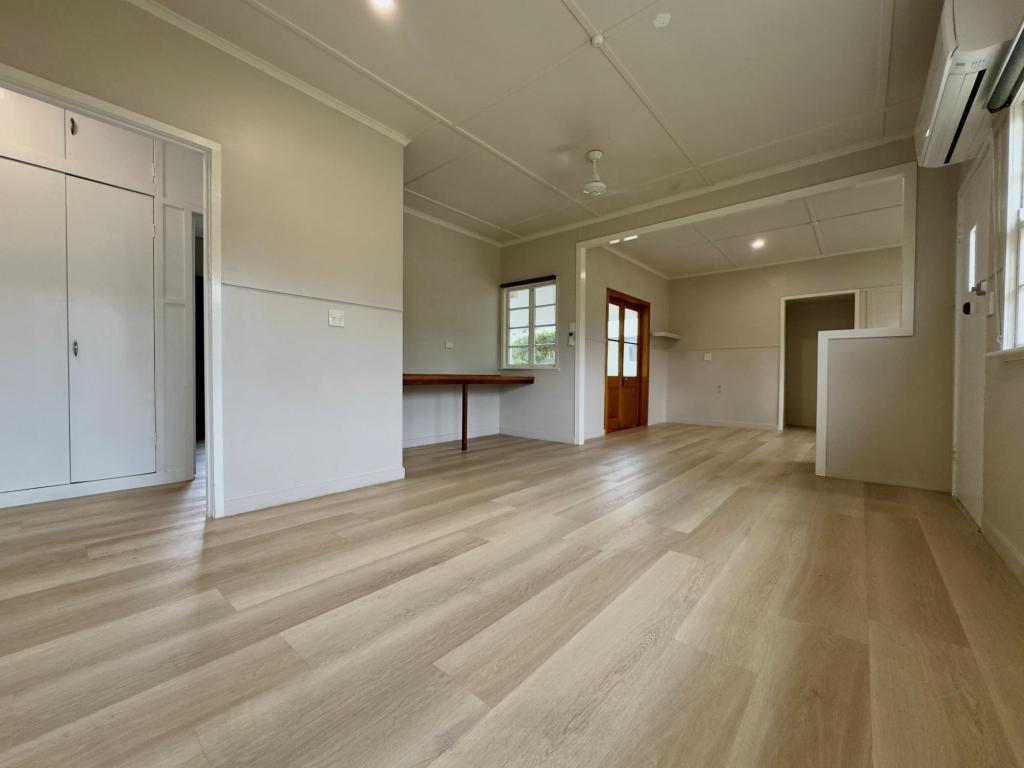 1 Vicki Cl, Emerald, QLD 4720