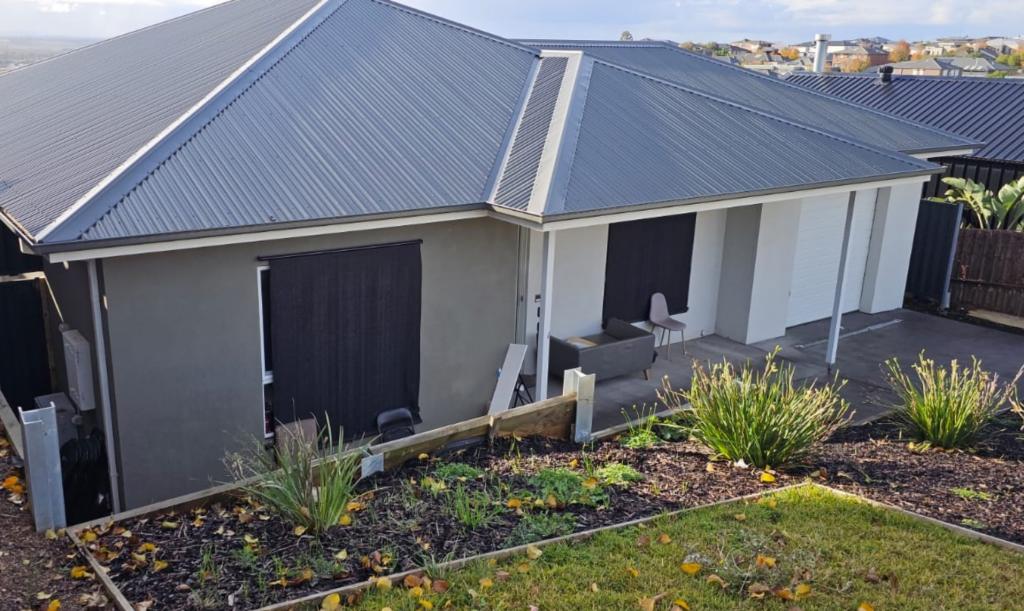 8 Woolbrae Pl, Highton, VIC 3216