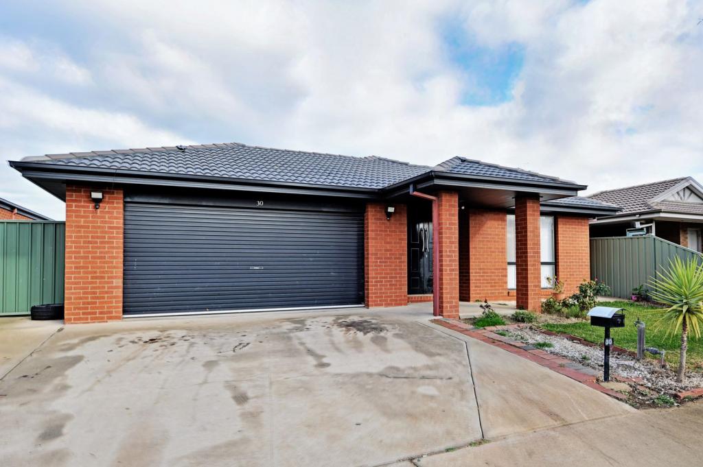 30 APPLETREE CRES, SHEPPARTON, VIC 3630