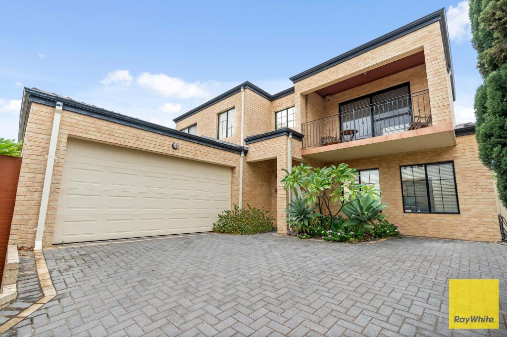 61B HUNTRISS RD, KARRINYUP, WA 6018