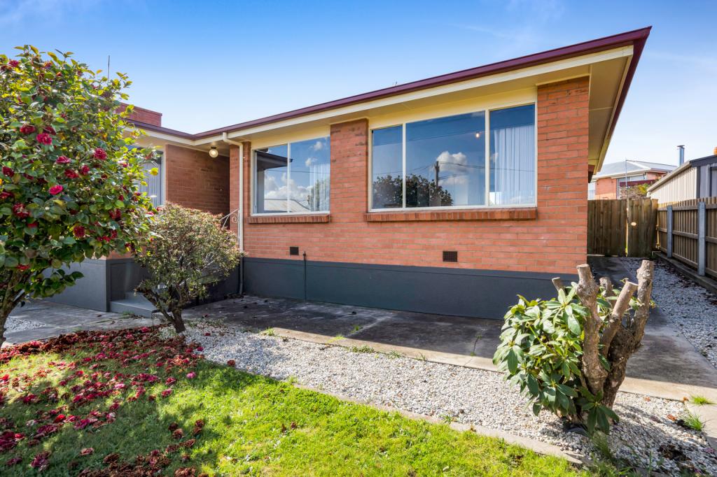 16 Swan St, Newnham, TAS 7248