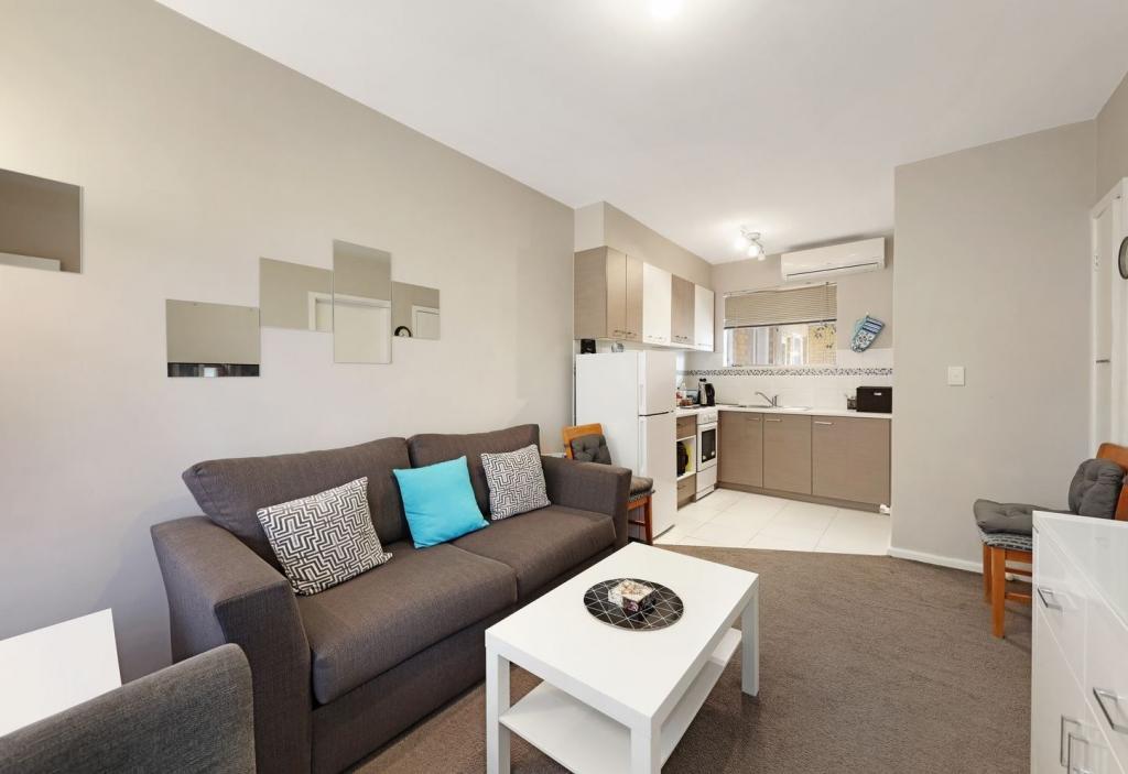 1/1 Newman Ave, Carnegie, VIC 3163