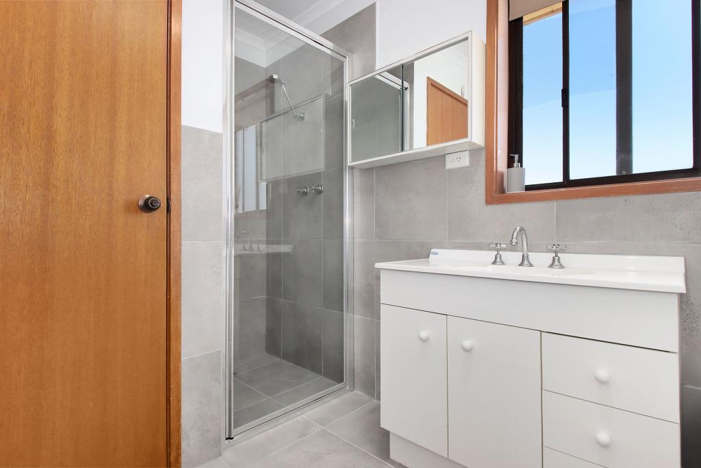 2/4 Sunnyside Cres, Walla Walla, NSW 2659