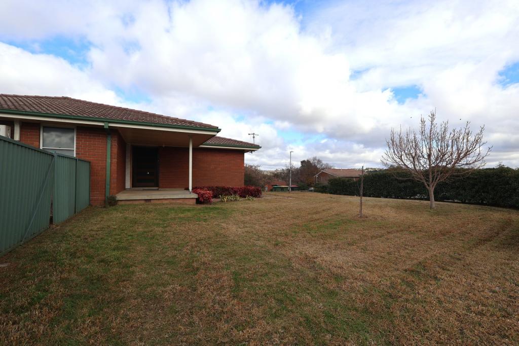 7 Hawkins St, West Bathurst, NSW 2795