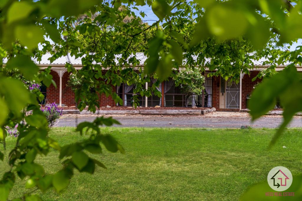 31 CURRY RD, KILMORE, VIC 3764
