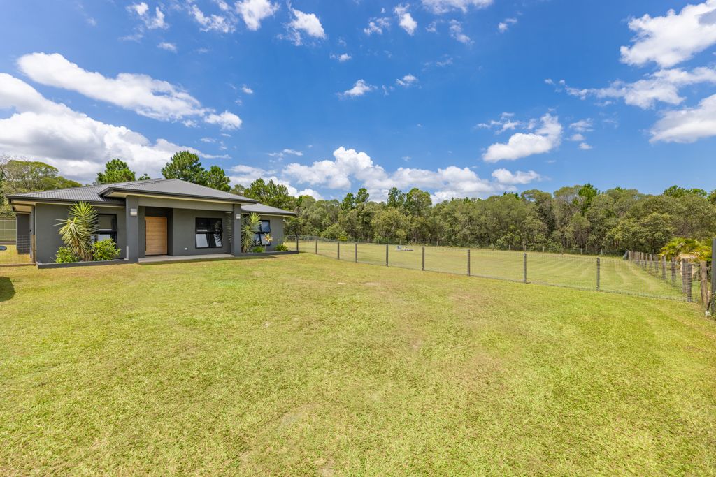 116 Morris Rd, Elimbah, QLD 4516