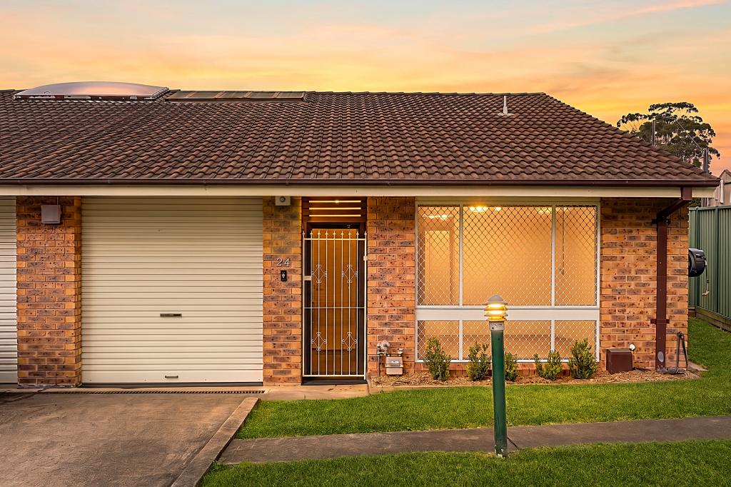 24/1 Myrtle St, Prospect, NSW 2148