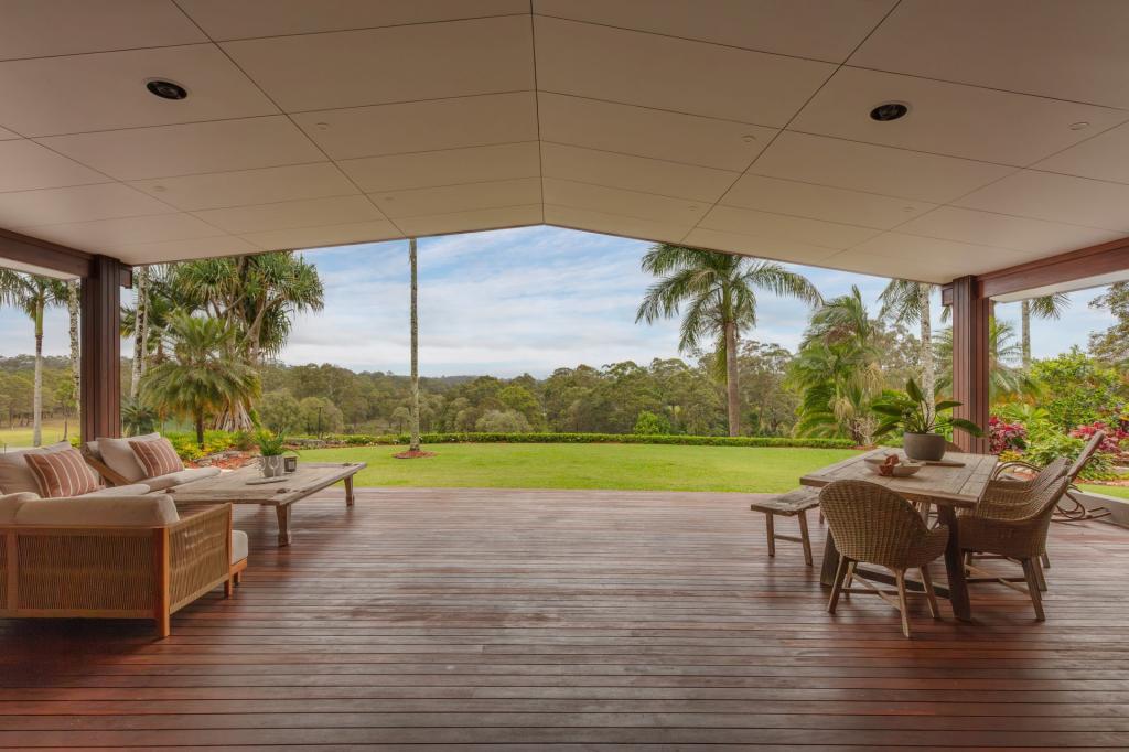5 Gumboil Rd, Lake Macdonald, QLD 4563