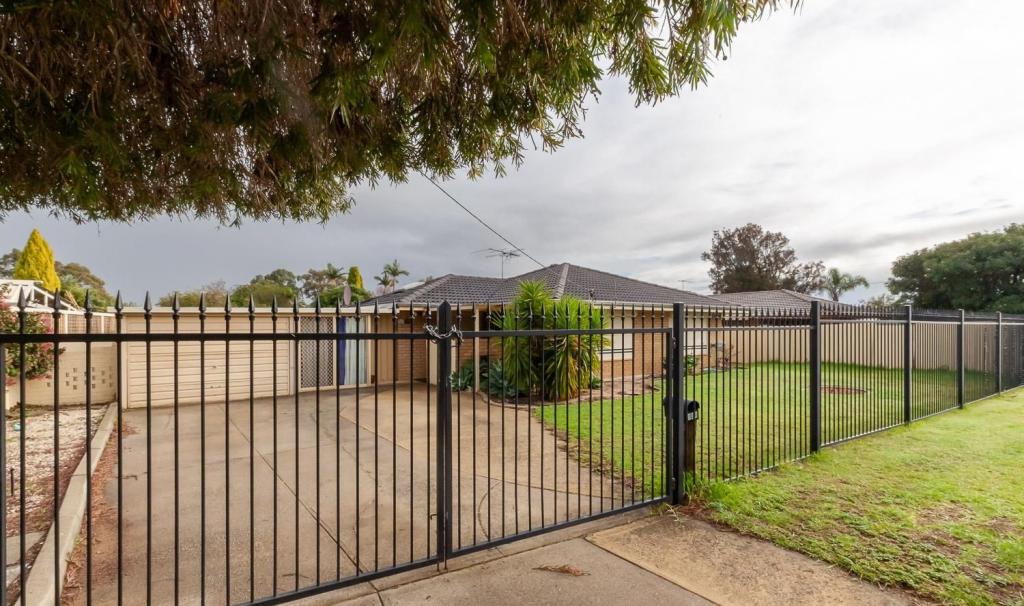 104 Doorigo Rd, Armadale, WA 6112