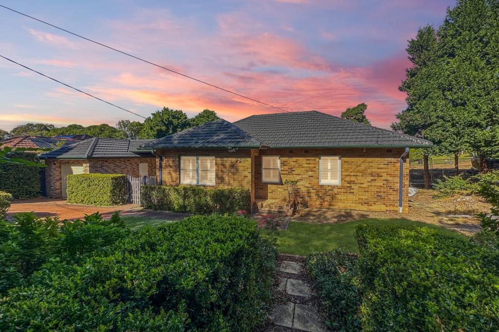 2 Elizabeth Cres, Northmead, NSW 2152