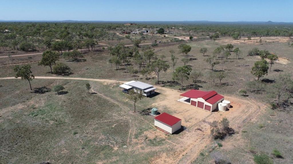 440 Bluff Rd, Broughton, QLD 4820