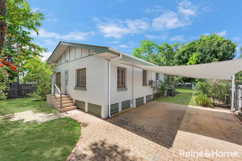 34 Hughes St, Hermit Park, QLD 4812