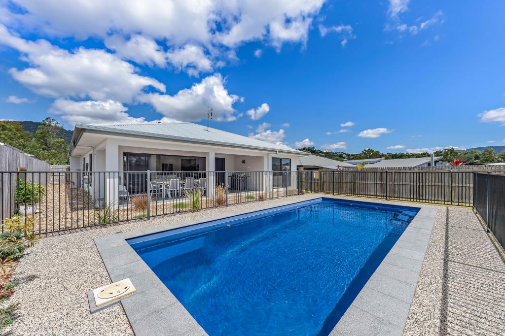 41 Trader Cres, Cannonvale, QLD 4802