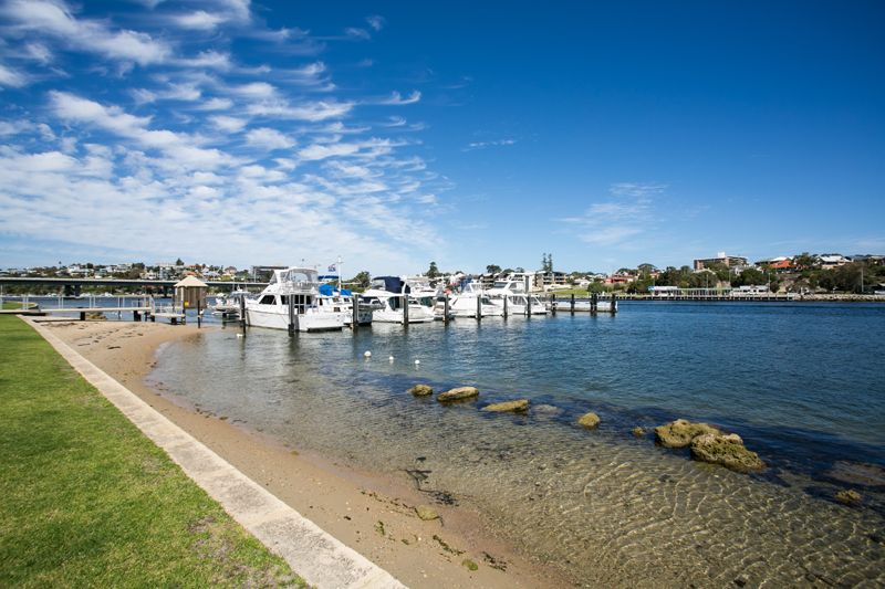 302/4-6 Doepel St, North Fremantle, WA 6159