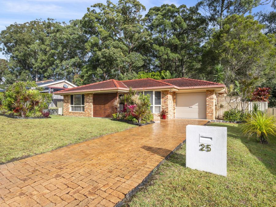 25 Ibis Dr, Boambee East, NSW 2452