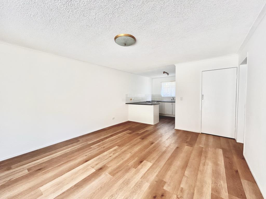 2/81 Bayview St, Runaway Bay, QLD 4216