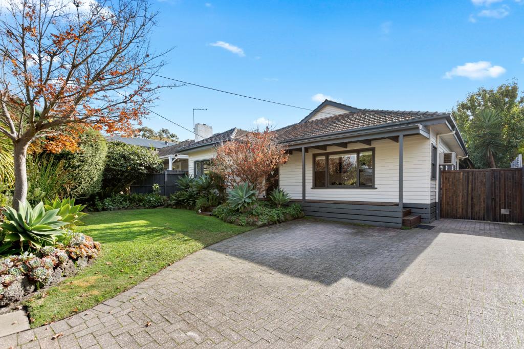 15 ELLIOTT ST, CHELTENHAM, VIC 3192