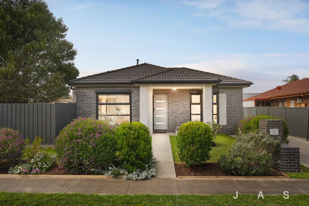 1/30 Camperdown Ave, Sunshine North, VIC 3020