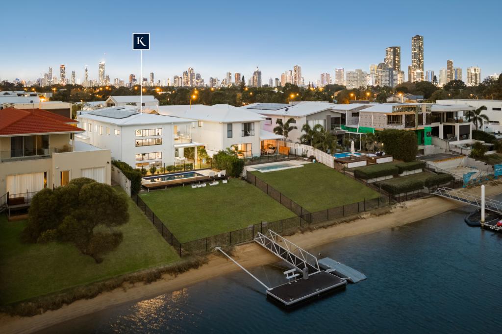 14 Lakeview Bvd, Mermaid Waters, QLD 4218