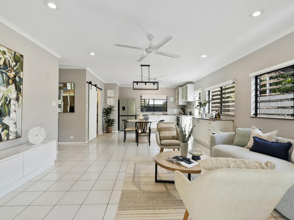 17 Strombus Ave, Trinity Beach, QLD 4879