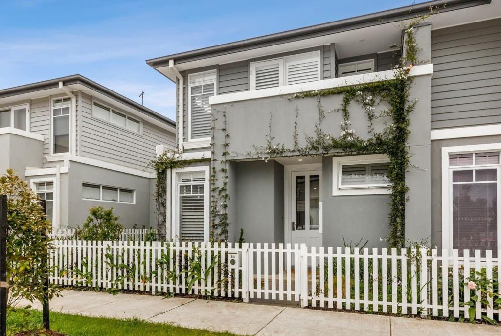 15 Monterey St, Armstrong Creek, VIC 3217
