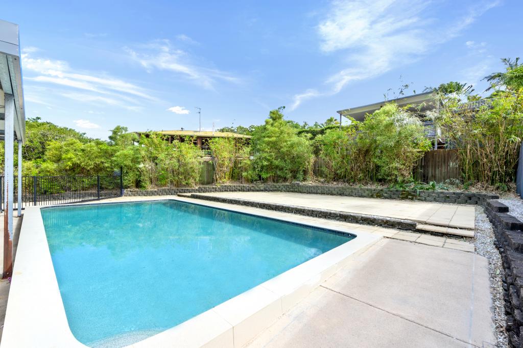 359 Ashmore Rd, Ashmore, QLD 4214