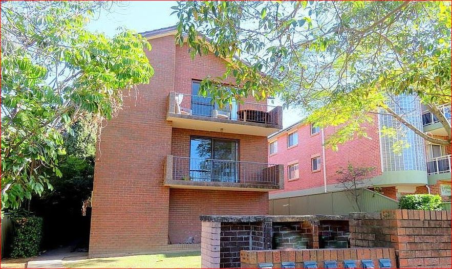 1/8 Caroline St, Westmead, NSW 2145