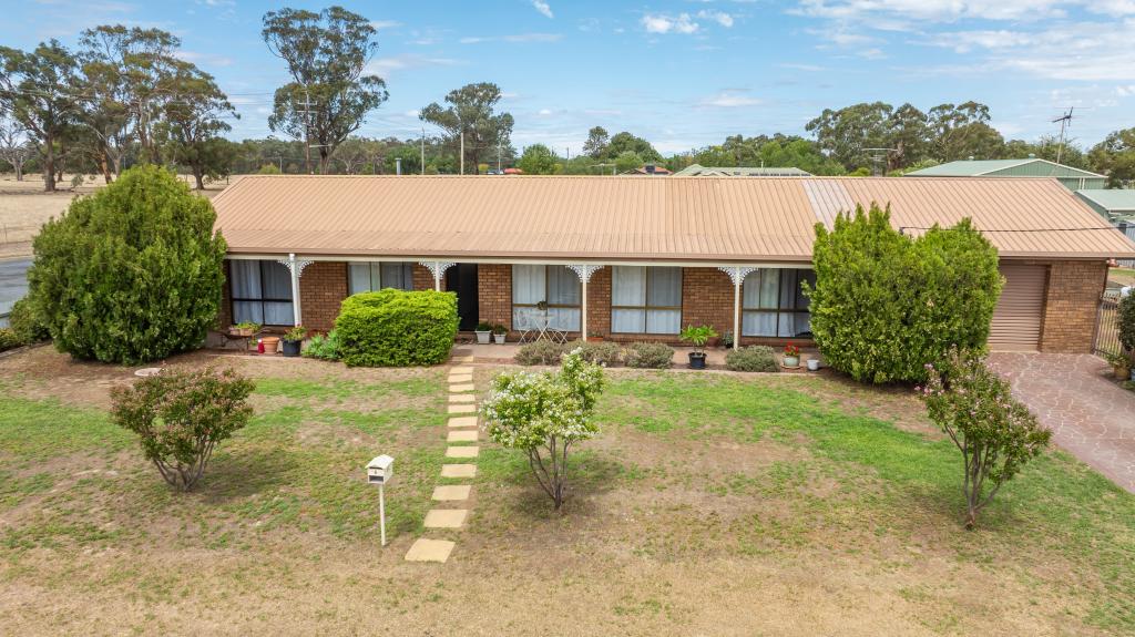 6 Hoy St, Culcairn, NSW 2660