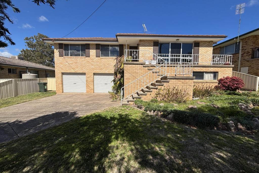 33 Kyooma St, Hillvue, NSW 2340