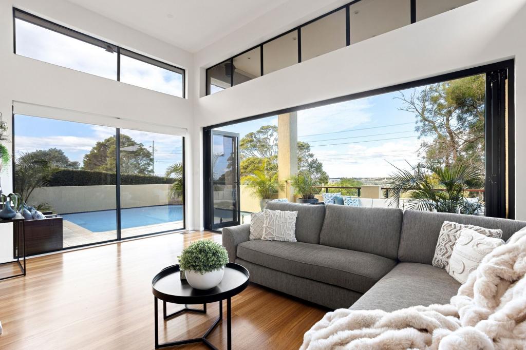 9 Cato Pl, Mount Keira, NSW 2500