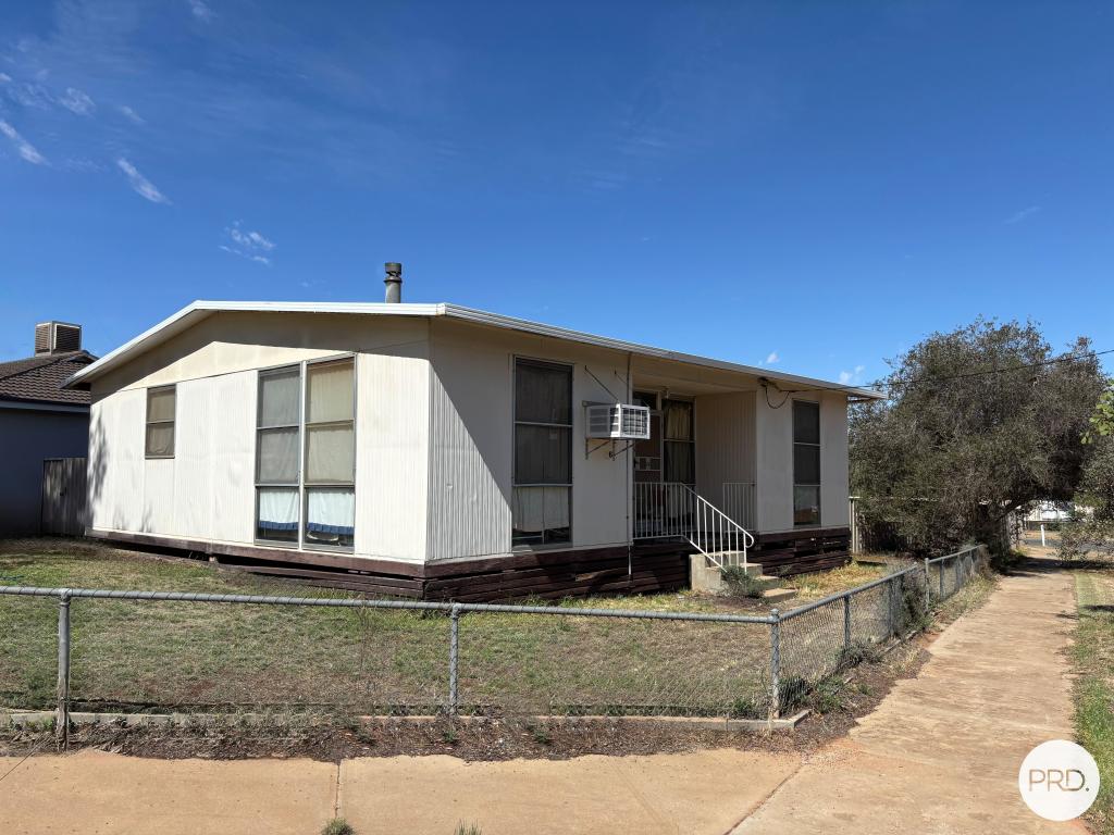 26 Ritchie St, Ouyen, VIC 3490