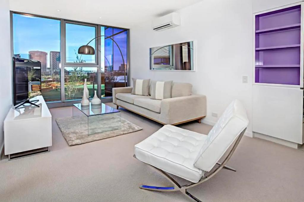 806/241 Harbour Esp, Docklands, VIC 3008