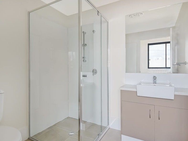 2/1 Kelly Pl, Loganlea, QLD 4131