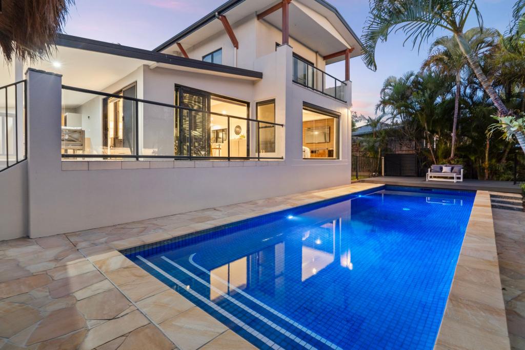 1 Savoy Dr, Broadbeach Waters, QLD 4218